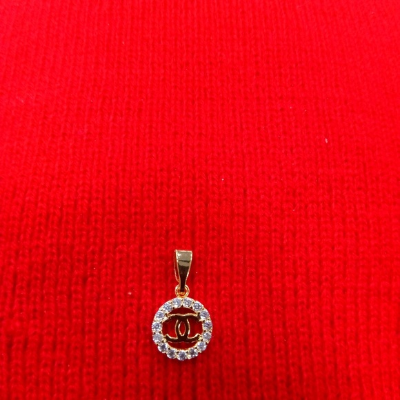 Jewelry - Gold Chanel pendant Jewelry - Gold Chanel pendant